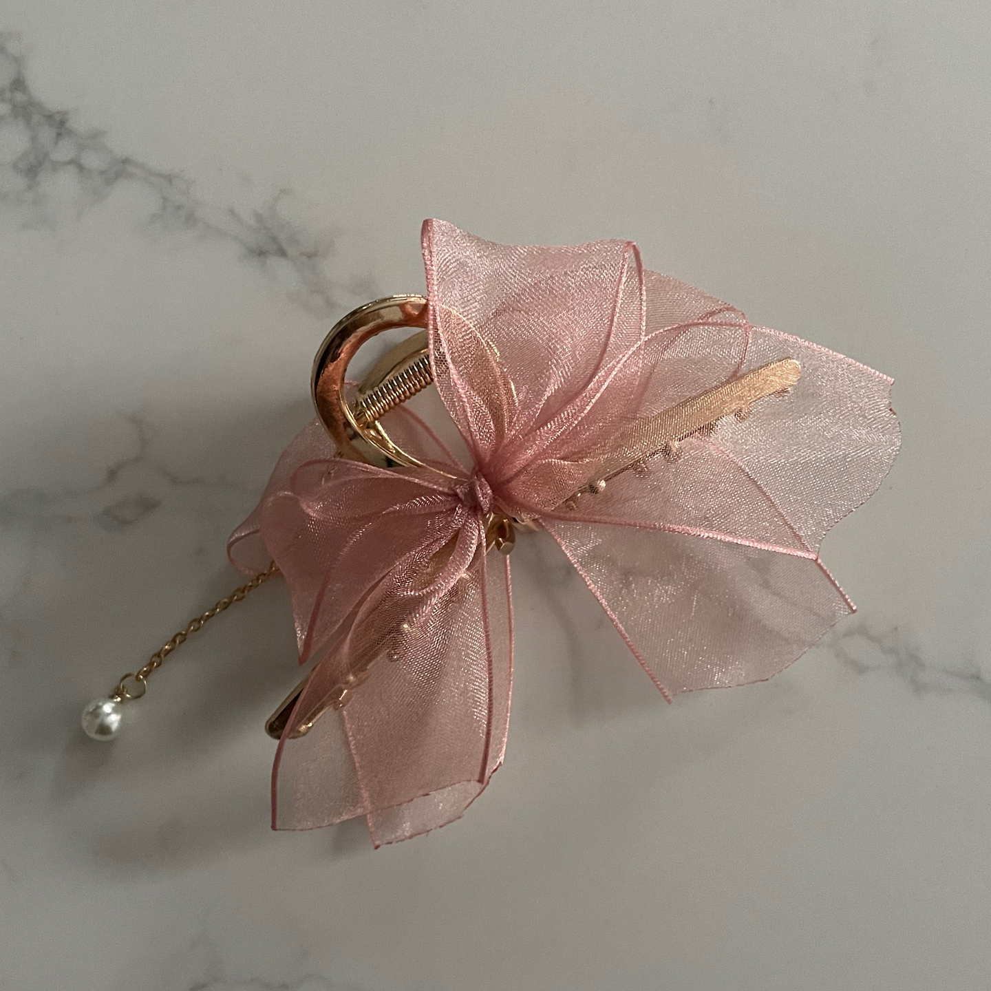 Bow and Chain Claw Clip